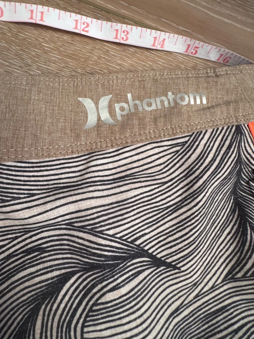 Men's Hurley phantom Wave Print Swim Trunks with Orange Trim size 31 - Picture 7 of 8